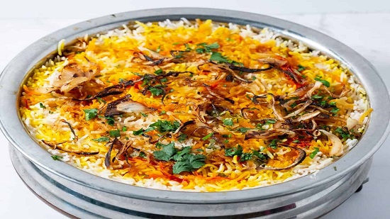 chicken biryani, Indian restaurant near me, restaurant near me, best Indian food Eloy AZ, authentic Indian cuisine, Flavor of India restaurant, Indian curries, tandoori dishes, biryanis, family-friendly dining, Indian food delivery